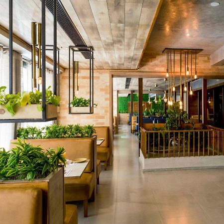 Hotel Kinara Grand Hyderabad Exterior photo