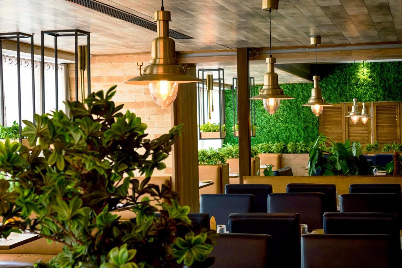 Hotel Kinara Grand Hyderabad Exterior photo